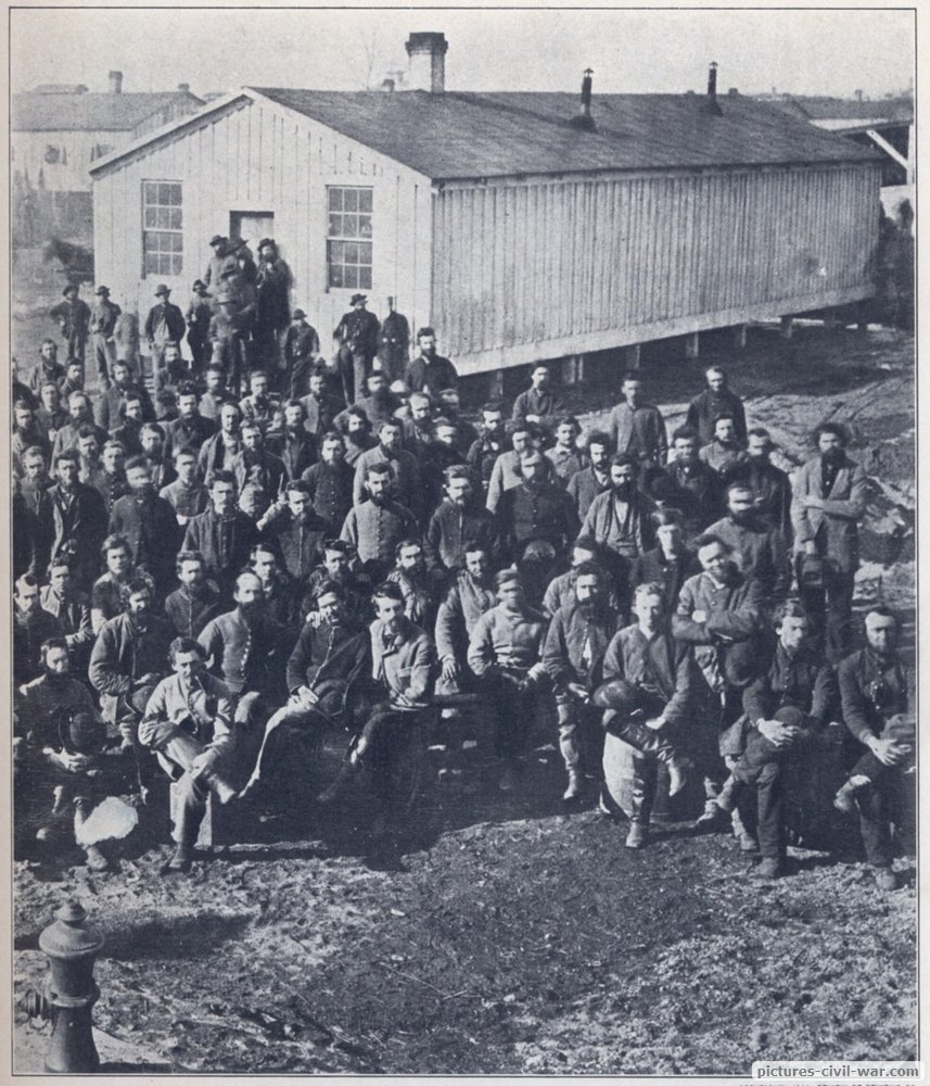 camp douglas prisoners